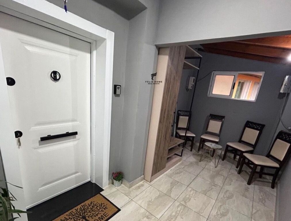 APARTAMENT ME QERA 1+1 RRUGA E DIBRES 60.000 LEKE