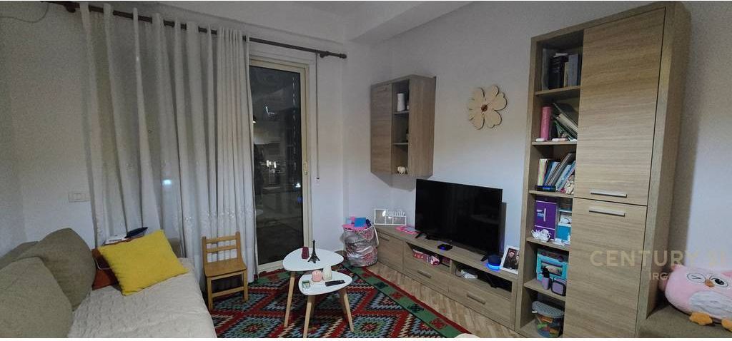 Apartament 1+1 për shitje – Kompleksi Golden Park