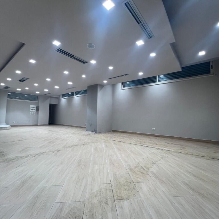 LOCALE COMMERCIALE IN VENDITA VICINO ALLA SCUOLA MIGJENI, DURRES