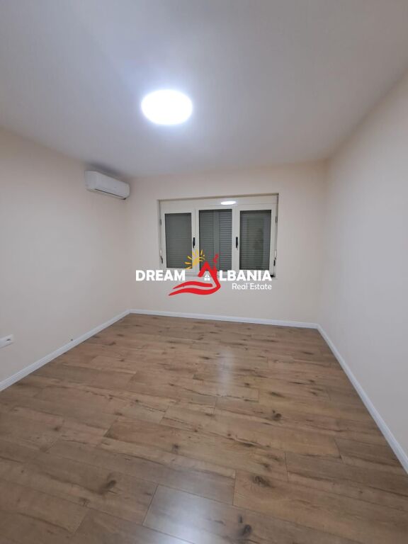 Jepet me qera apartament 2+1 per zyra, ne qender afer 9 Katesheve , Tirane (ID 42215473)
