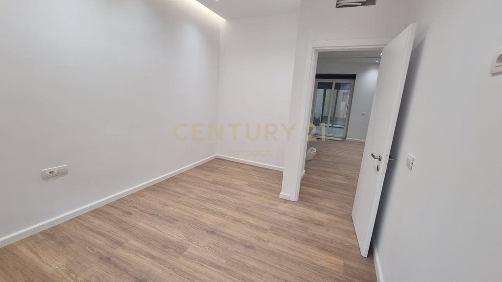 Apartament 2+1+2 Për Shitje Liqeni i Thate