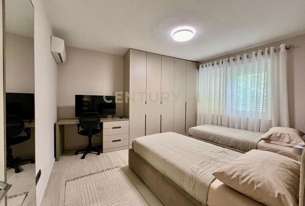 JEPET ME QIRA, APARTAMENT PREMIUM 2+1  QENDËR