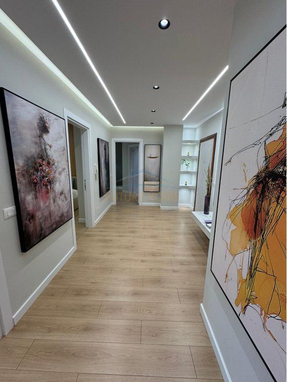 Vendesi appartamento 2+1+2 Don Bosko, vicino a Zogu te zi