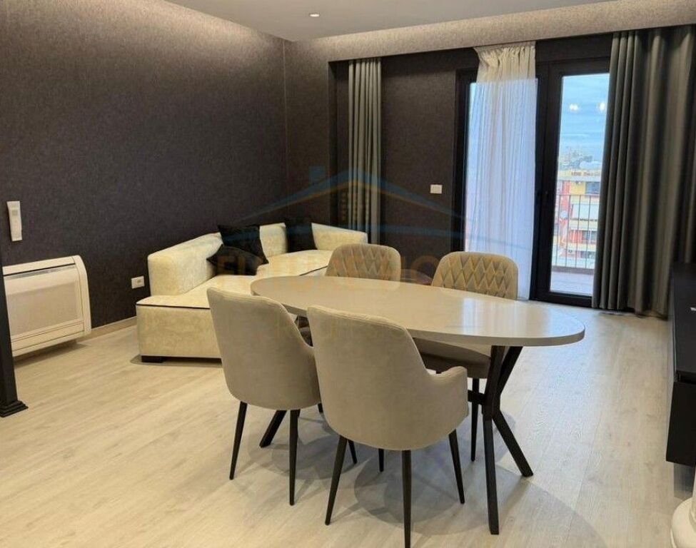 Affitto, Appartamento 2+1, Via Kavaja, Garden Building, Tirana.