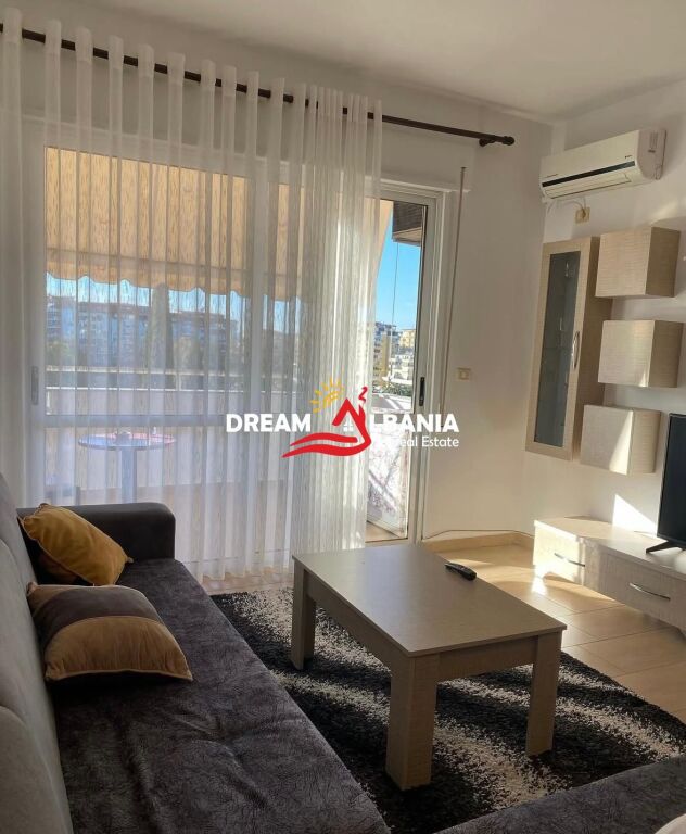 Appartamento 1+1 in affitto vicino al Giardino Botanico presso Pastel (ID 42111522)