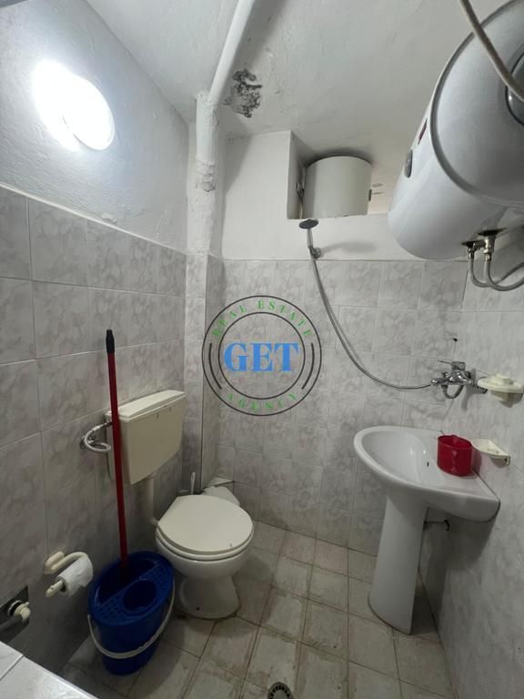 For sale, 2+1 apartment near Eftali Koçi, Durrës.