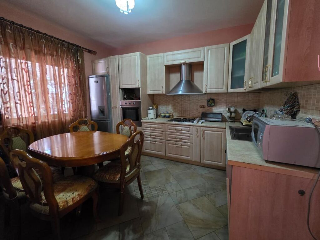 AFFITTASI APPARTAMENTO 3+1 VICINO OSPEDALE AMERICANO 2, VIA DIBRA