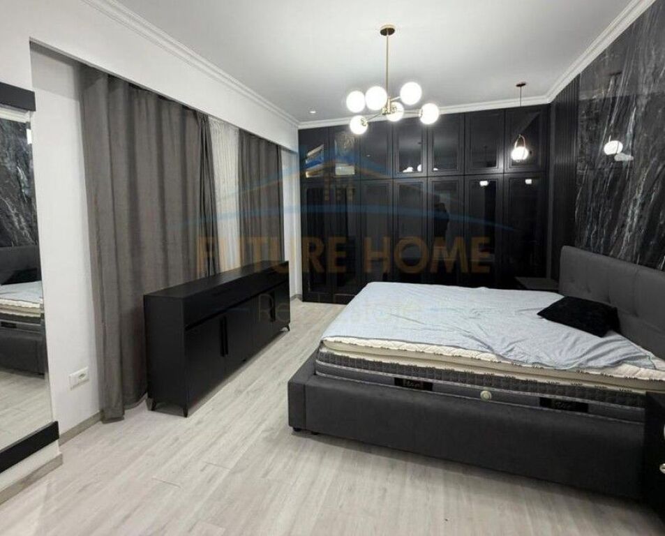 Affitto, Appartamento 2+1, Via Kavaja, Garden Building, Tirana.