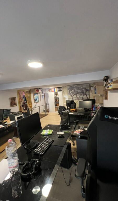 ZYRE ME QERA 55 M2 KOMUNA E PARISIT 800 EURO