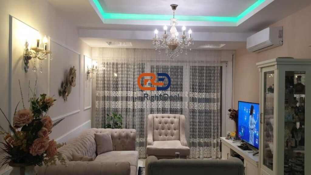 Alla Residenza Kodra e Diellit 1, Appartamento 2+1 Con Posto Auto In Affitto!!!