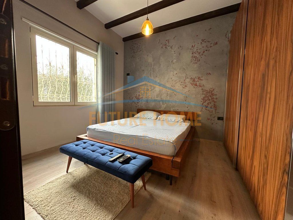 Vile me qira ne Petrele