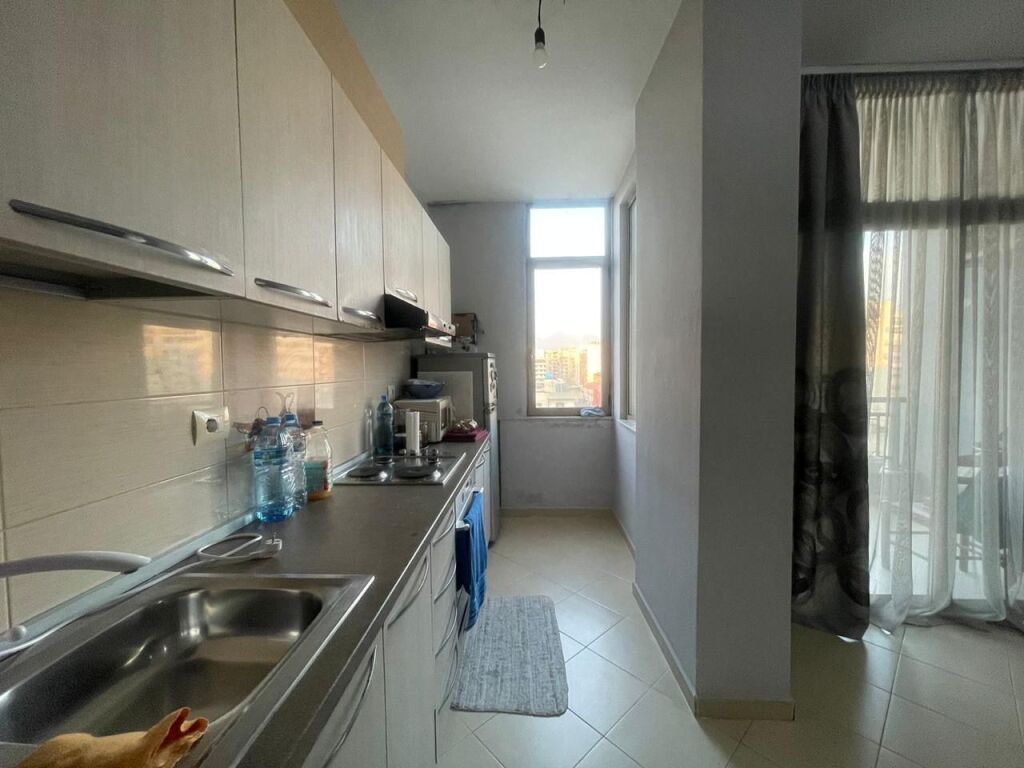 Apartament 2+2 me qira ne Astir