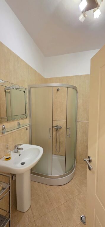 Affittasi appartamento 2+1+2 vicino allo Zoo