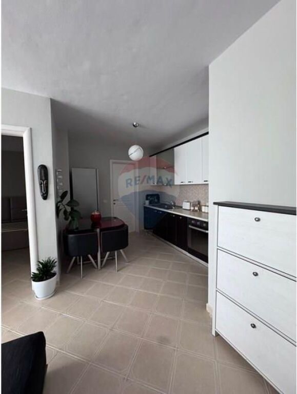 Apartment - For Rent - Frosina Plaku Street, Tirana