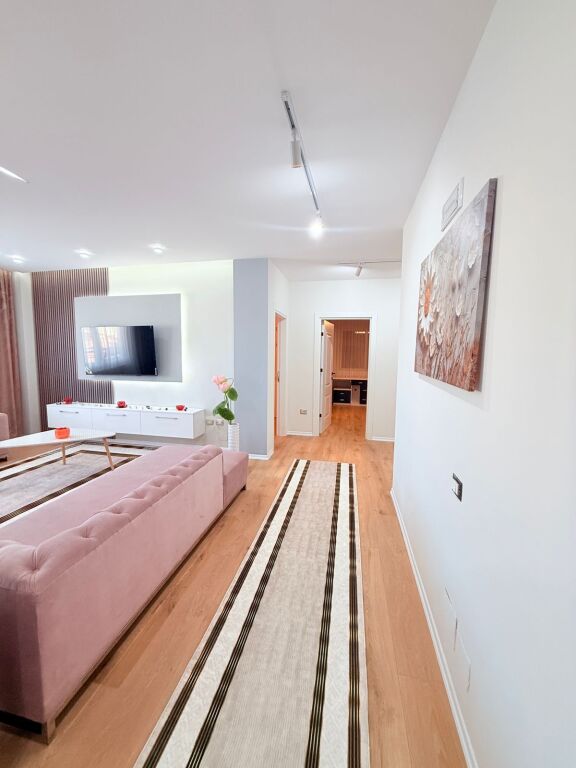 VENDESI APPARTAMENTO 3+1+2 MERCATO INDUSTRIALE,DURRËS