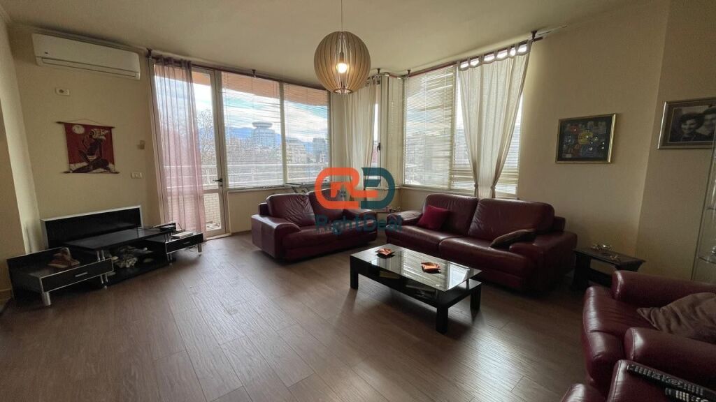 At the Police Directorate, a Super 2+1 Apartment with Fantastic View is for Rent!!