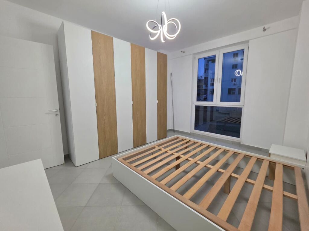 Jepet me Qera Apt 1+1 (+ Bllkn) 100% i Ri 5 min nga Farmacia 10📍 (Fakulteti i Mjeksise) Pallat i Ri V.2025 | 50,000 leke / Muaj 🔥