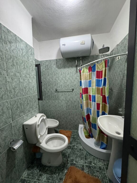 ZYRE ME QIRA RR. DIBRES 98 M2 500 EURO