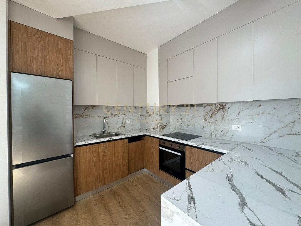 ASTIR, APARTAMENT 2+1 PER QIRA