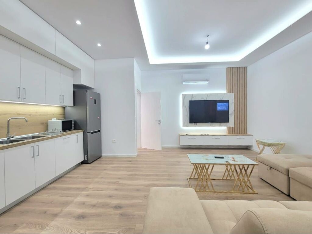 Tirane, jepet me qera apartament Kati 1, 100 m² 550 € (Rruga e Vilave)