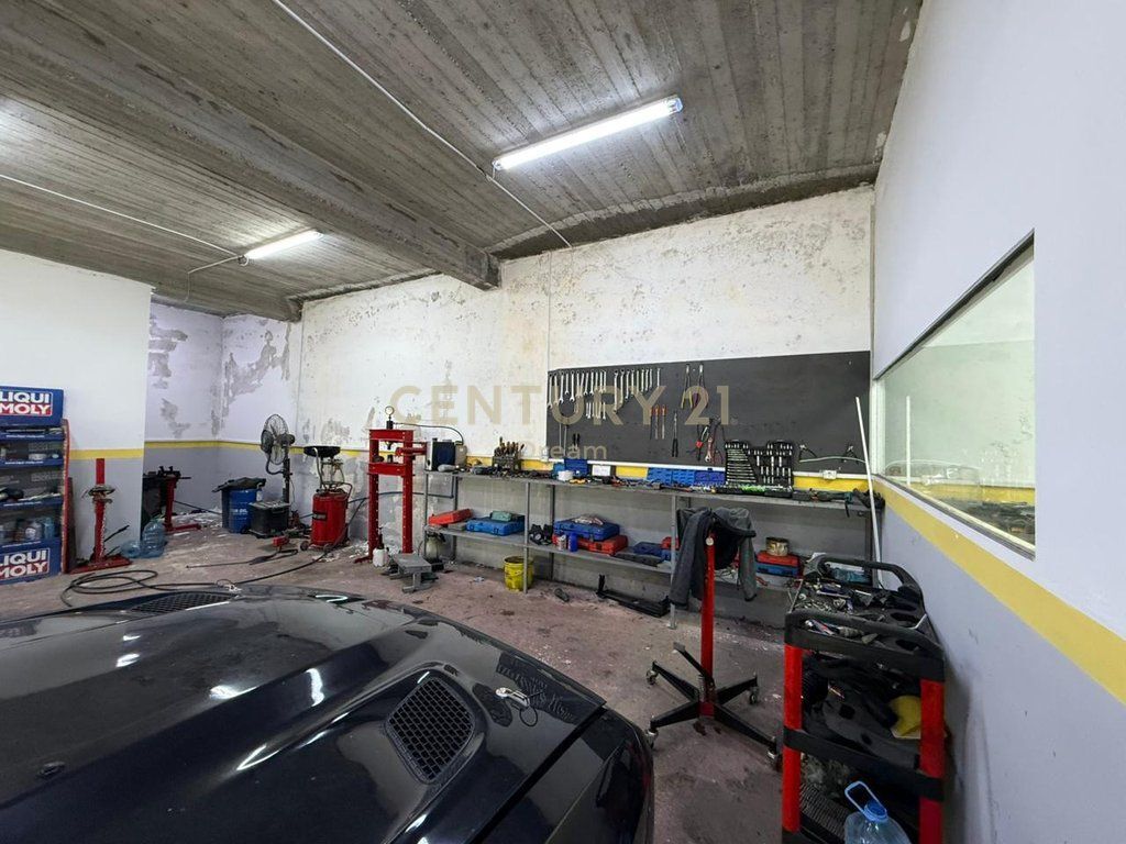 CAR SERVICE FOR RENT