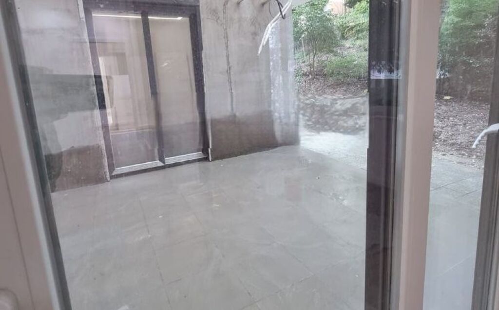 Apartament 2+1+2 Për Shitje në Kopshti Botanik Zoologjik, Tiranë - 200,000€!