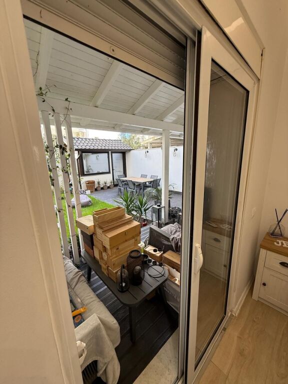 SHITET APARTAMENT 2+1 ME OBORR QERRET,NGJITUR ME HOTEL SUPREME