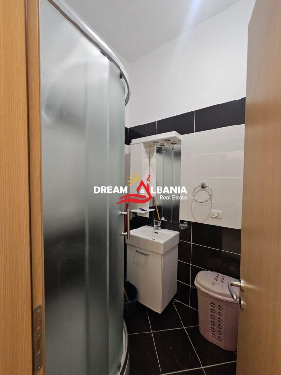 Appartamento 2+1+2wc in affitto a Ali Dem, Tirana (ID 42215476)