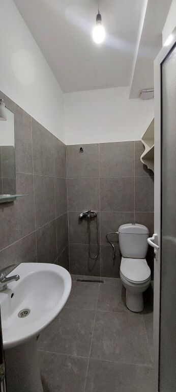 Garsoniere për qera rruga 5 Maji