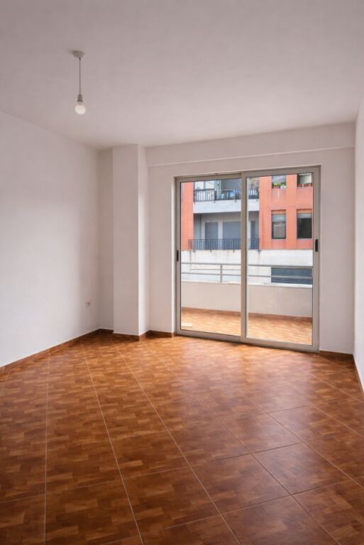 ZYRE ME QERA 70 M2 ASTIR 40.000 LEKE