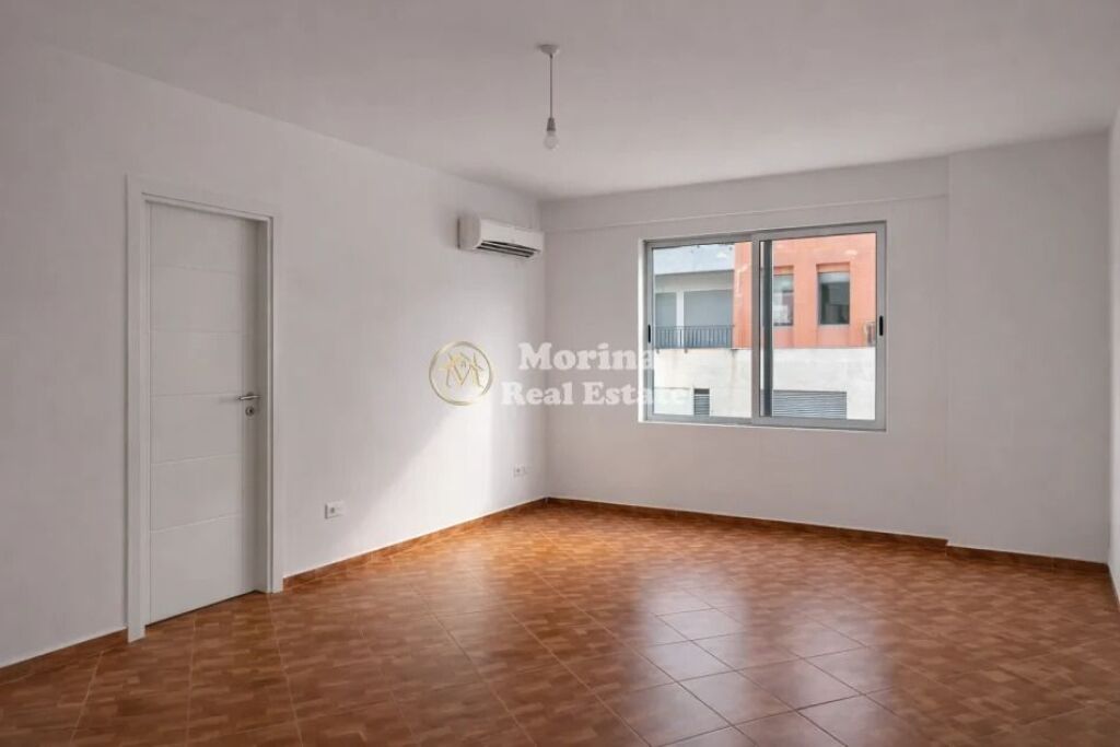 Rent | Business Premises | Yzberisht | 400 €/month