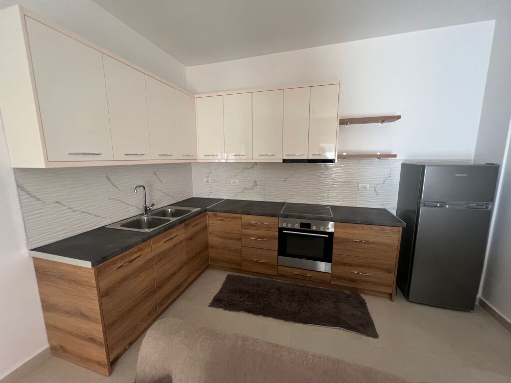 1+1 For Rent, Astir, Bar Artisti