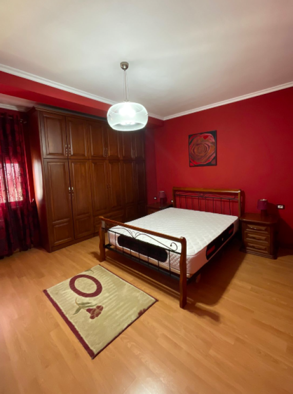 AFFITTASI APPARTAMENTO 1+1 📍 Via Kavaja – vicino a Delijorgji