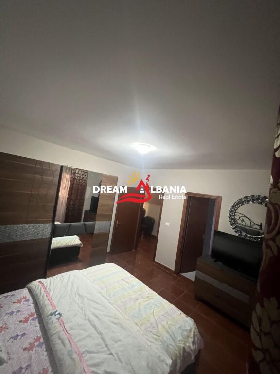 Apartment 3+1 at Komuna e Parisit near the "Kika 1" Complex in Tirana (ID 4231352)