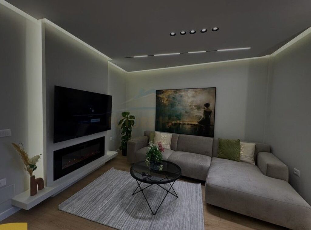 In vendita, Appartamento 2+1, Don Bosko, vicino a Zogu te Zi