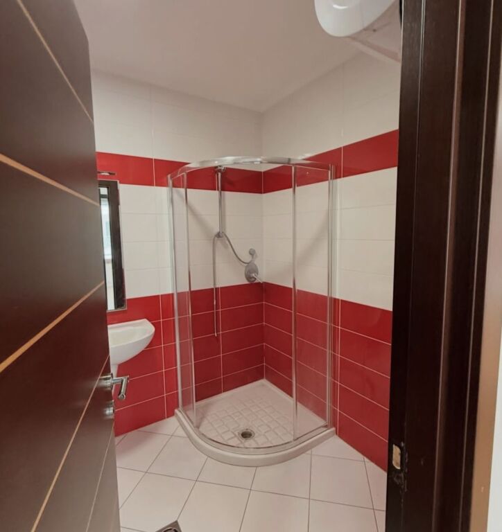 Affittiamo Spazio per Ufficio presso il Complesso Delijorgji