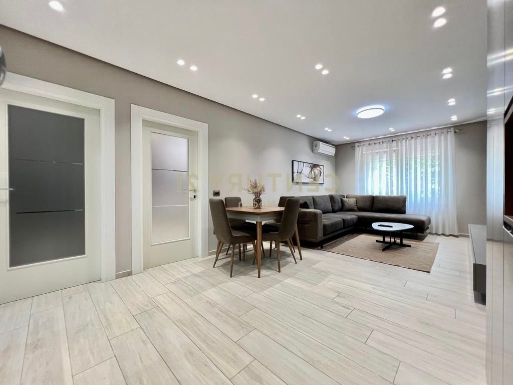 FOR RENT, PREMIUM APARTMENT 2+1 CENTER