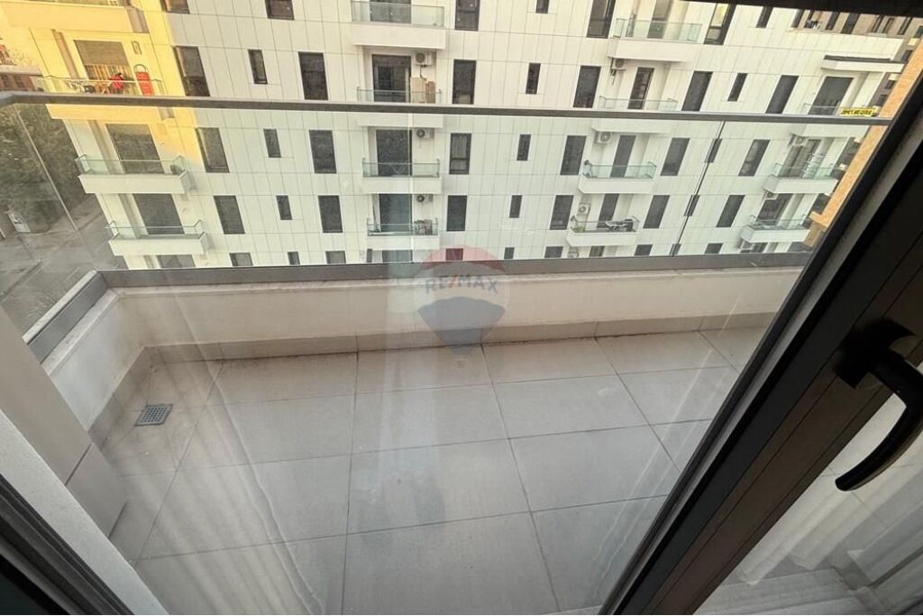 Appartamento 3+1+2 in affitto nella zona di Porcelani molto vicino a TV Klan.