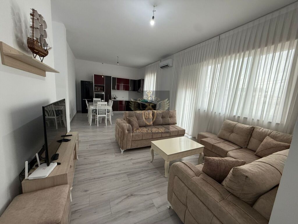 🏡 CASA PRIVATA IN AFFITTO – 3+1 KENETË DURRES