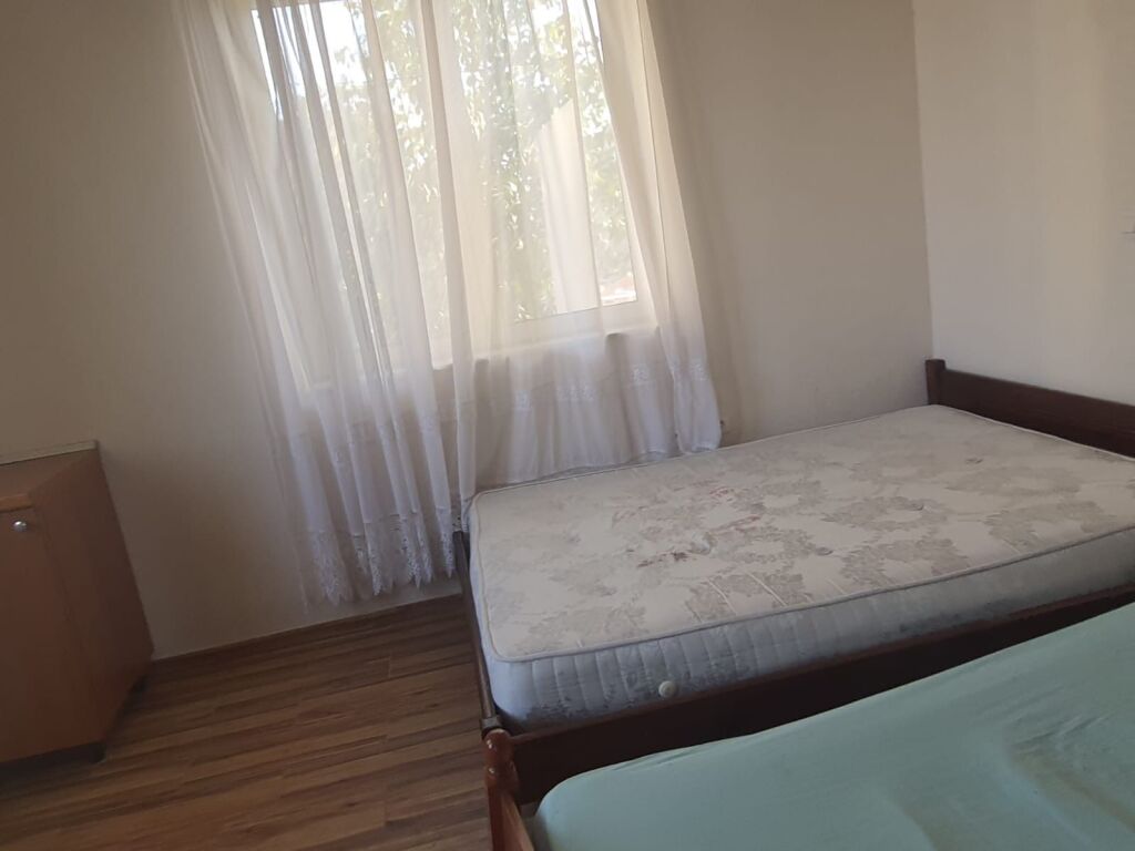 Apartament 1+1+Ballkon Rr.Mihal Grameno 300€