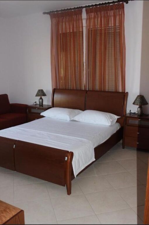 APARTAMENT ME QERA 2+1+2 RRUGA E KAVAJES 750 EURO