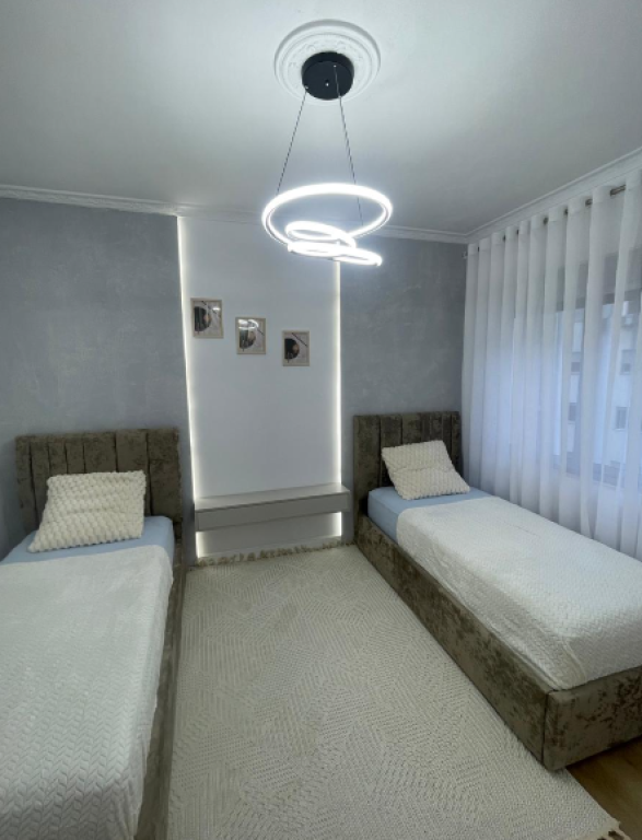 🏢 Shitet Apartament 2+1 – EJA Studio, Astir