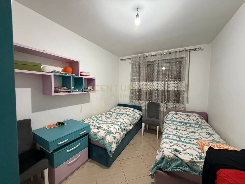 SHESIM APARTAMENT 3+1+2 NE ASTIR AFER RRETHIT!