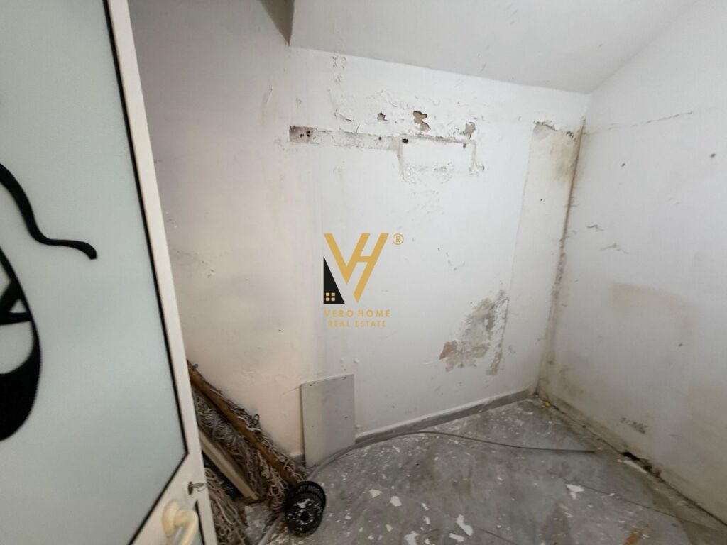 BUSINESS PREMISES 150 M2 FOR RENT AT 21 DECEMBER 70,000 LEKE