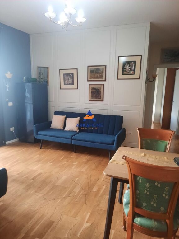 SHITET APARTAMENT 1+1 "TE RRUGA KONGRESI I MANASTIRIT" 95.000 EURO