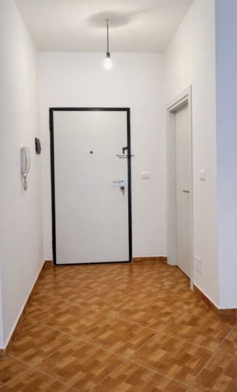 OFFICE FOR RENT 70 M2 ASTIR 40,000 LEKE