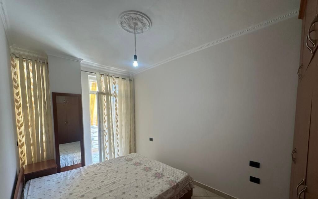 Apartament 2+1 per shitje te Ali Demi