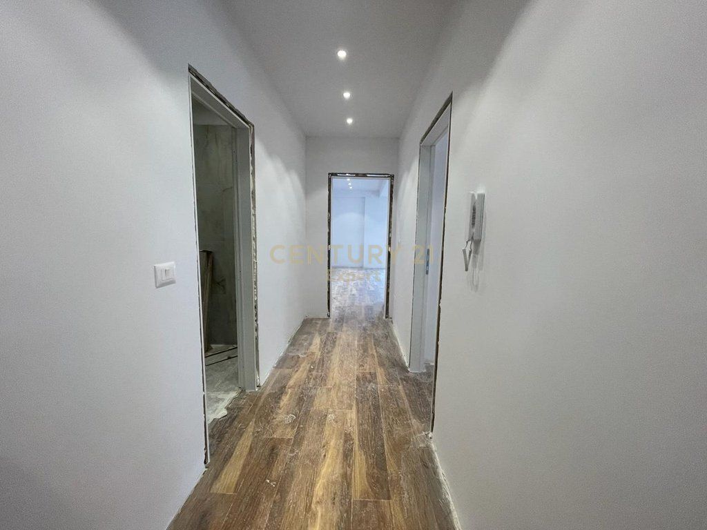 APPARTAMENTO 2+1 IN VENDITA IN VIA KOKONOZEVE, PORCELAN !!