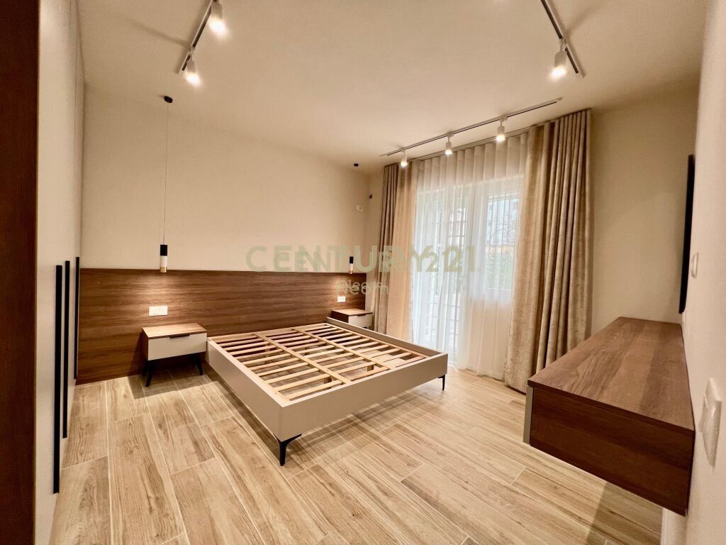 QIRA, APARTAMENT MODERN 2+1 me OBORR &amp; 2️⃣ POSTE PARKIMI‼️