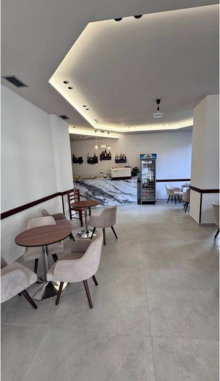 Bar / Restaurant 1+1 For Sale in Kinostudio, Tirana